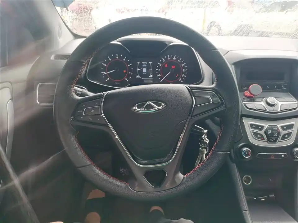 Chery Arrizo 5
