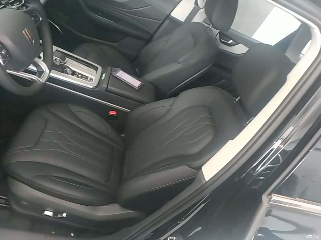 Hongqi HS5, 2024 15