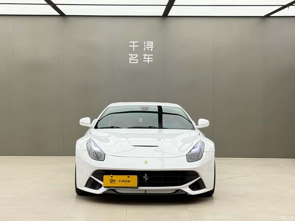 Ferrari F12ber, 2013 2