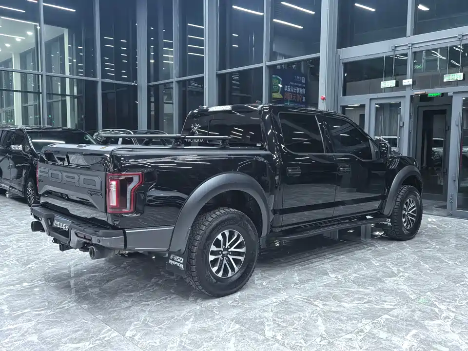 Ford F-150 Raptor