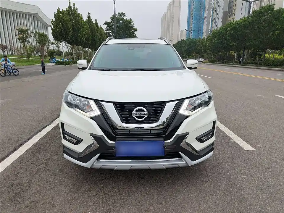 Nissan Qijun