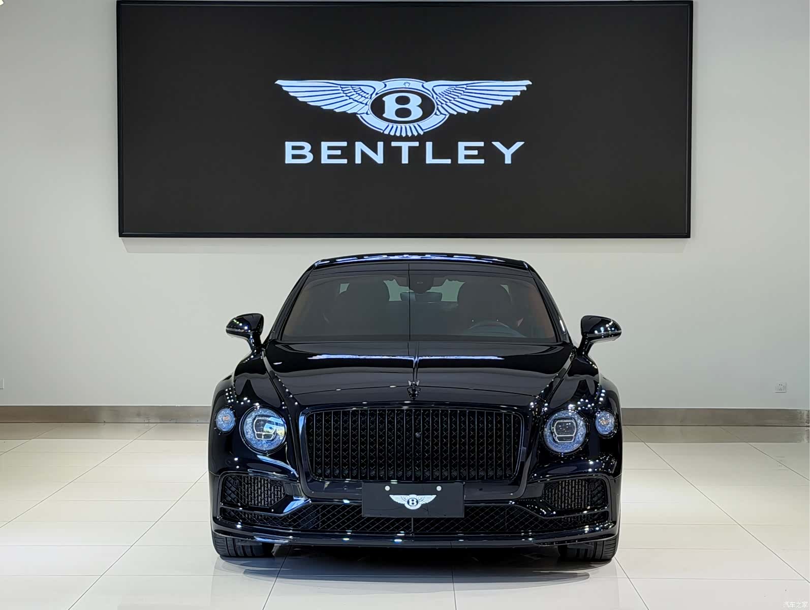 Bentley Flying Spur, 2022 2