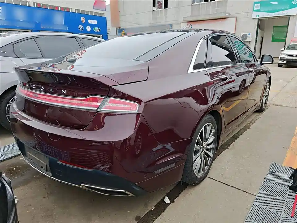 Lincoln MKZ
