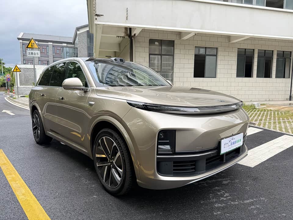 Li Auto Ideal L8