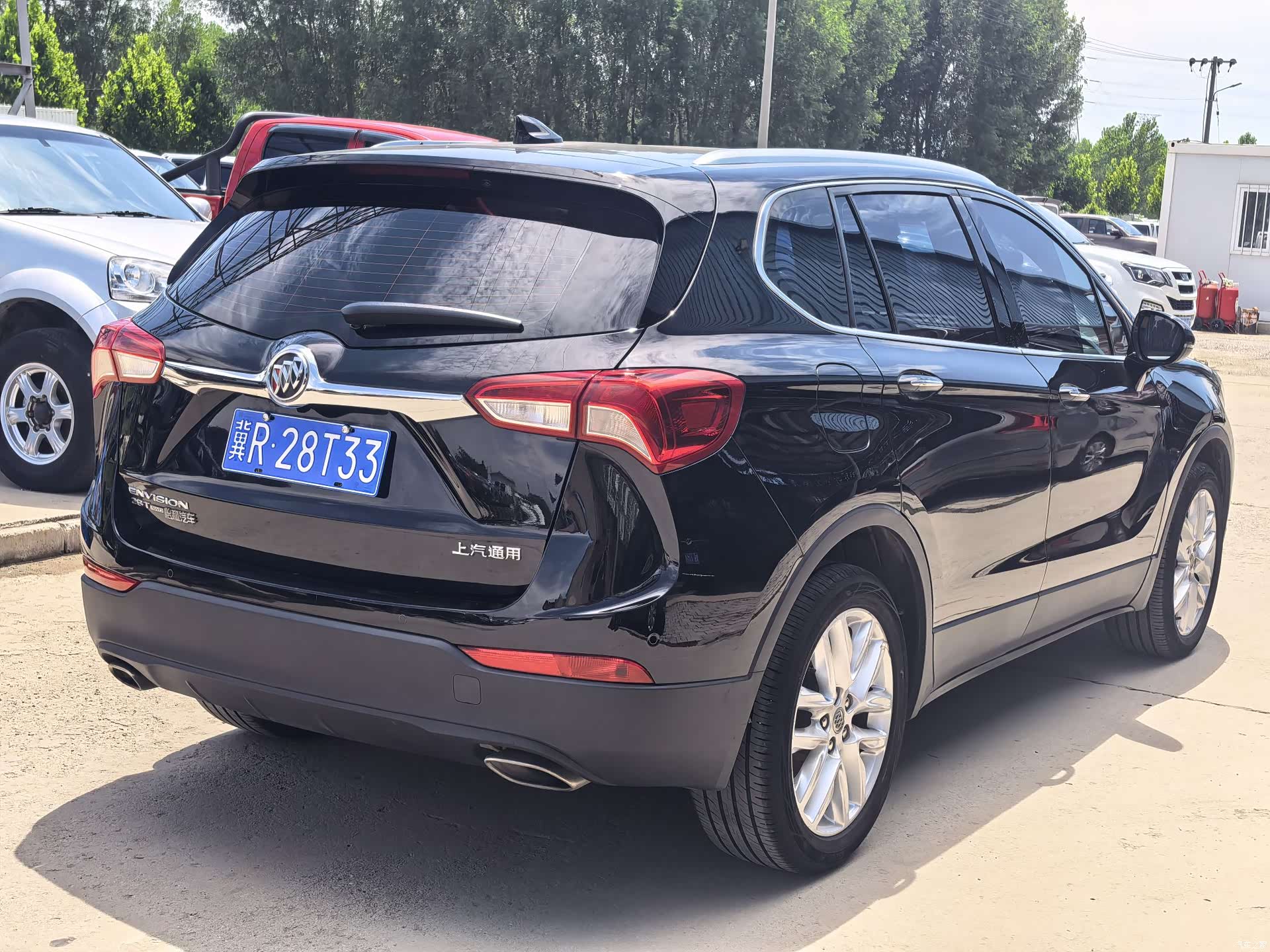 Buick Envision Plus, 2019 все фото