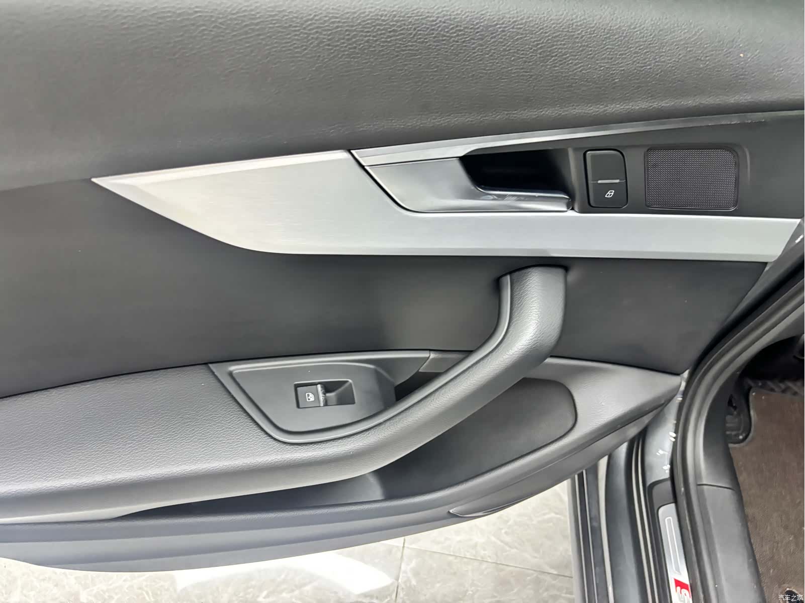 Audi A4L, 2021 7