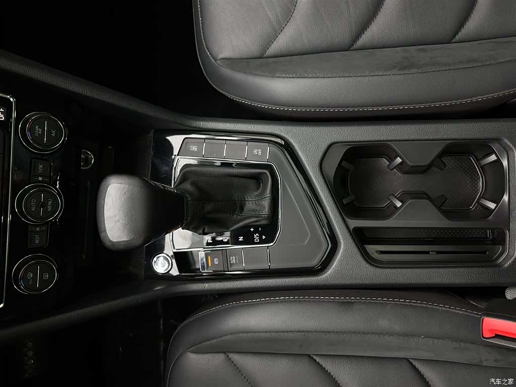 Volkswagen Tiguan L, 2020 13