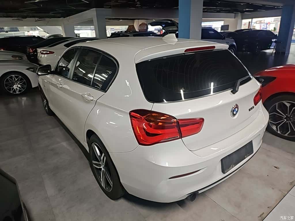 BMW 1 Series, 2016 все фото