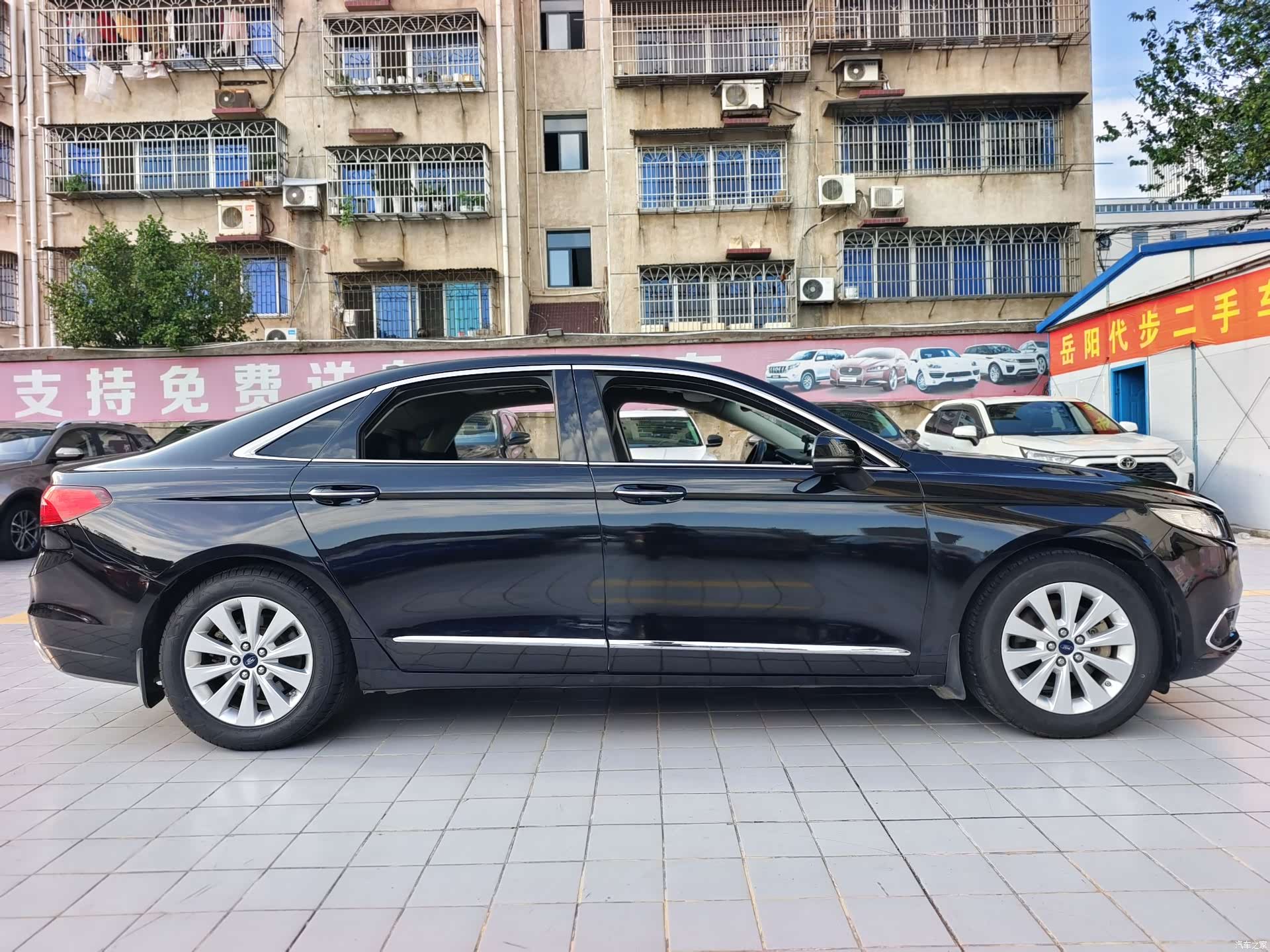 Ford Taurus, 2018 4