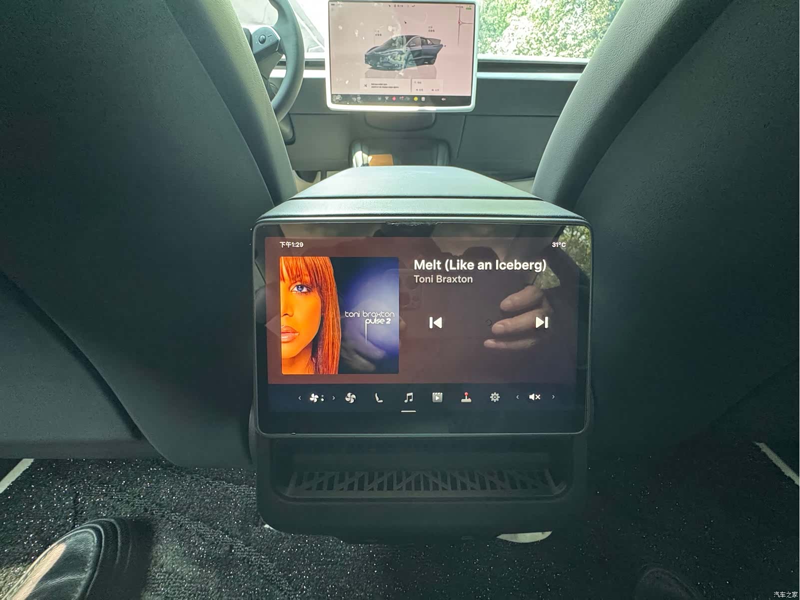 Tesla Model 3, 2025 9