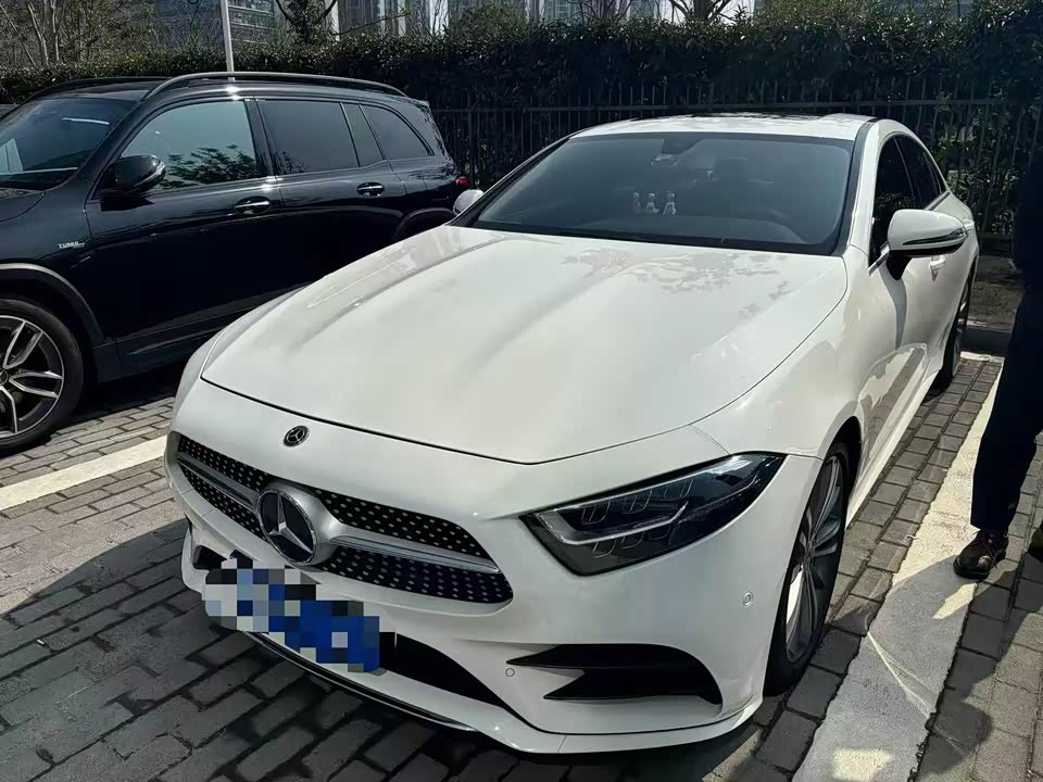 Mercedes-Benz CLS