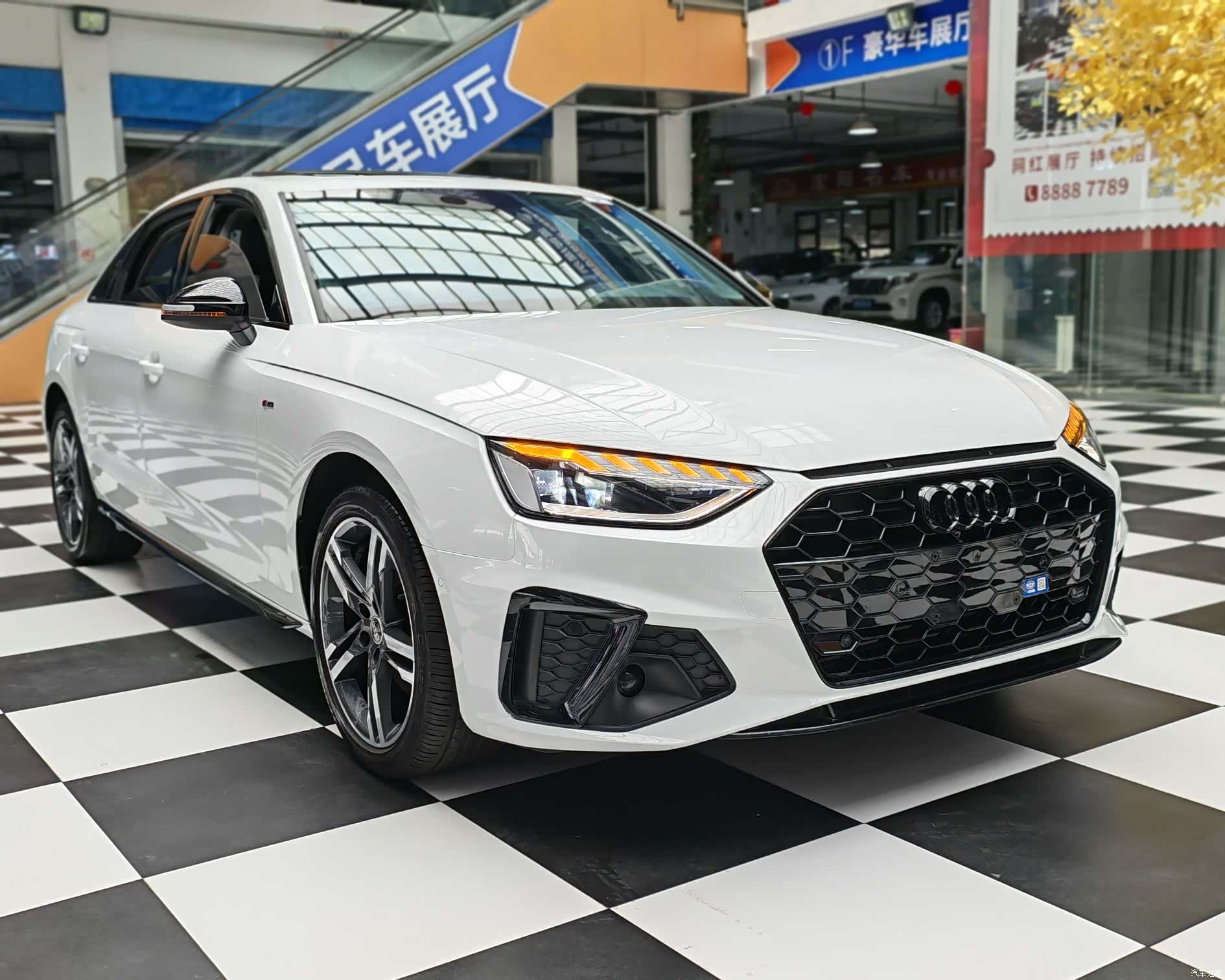 Audi A4L, 2022 3