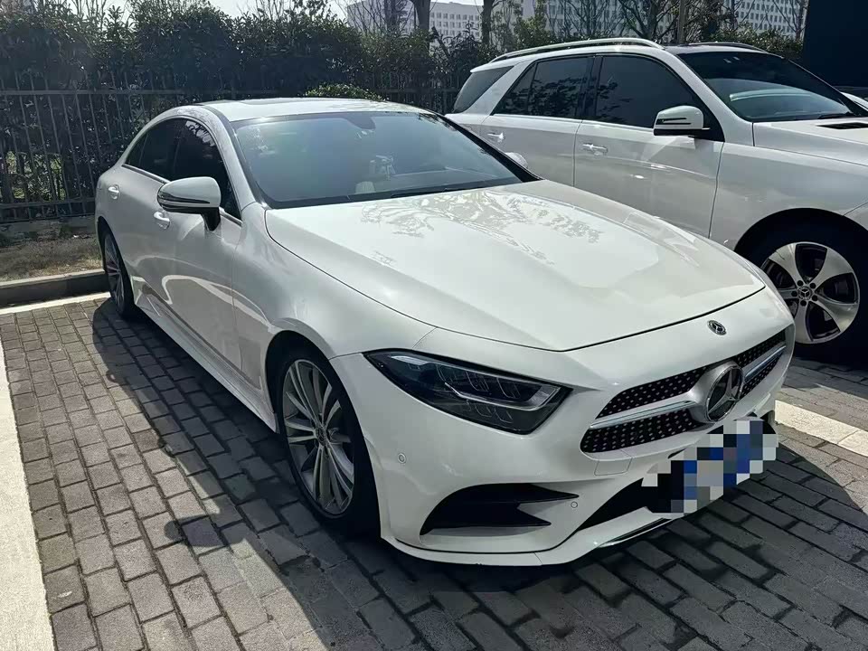 Mercedes-Benz CLS