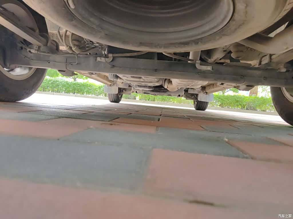 Maxus V90, 2021 25