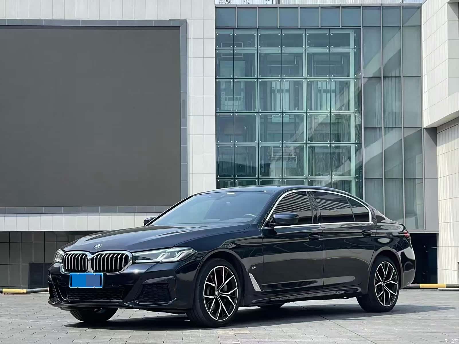 BMW 5 Series, 2022 1