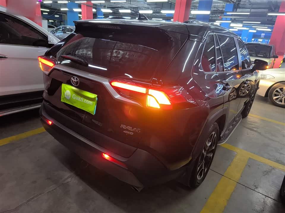 Toyota RAV4 Rongfang