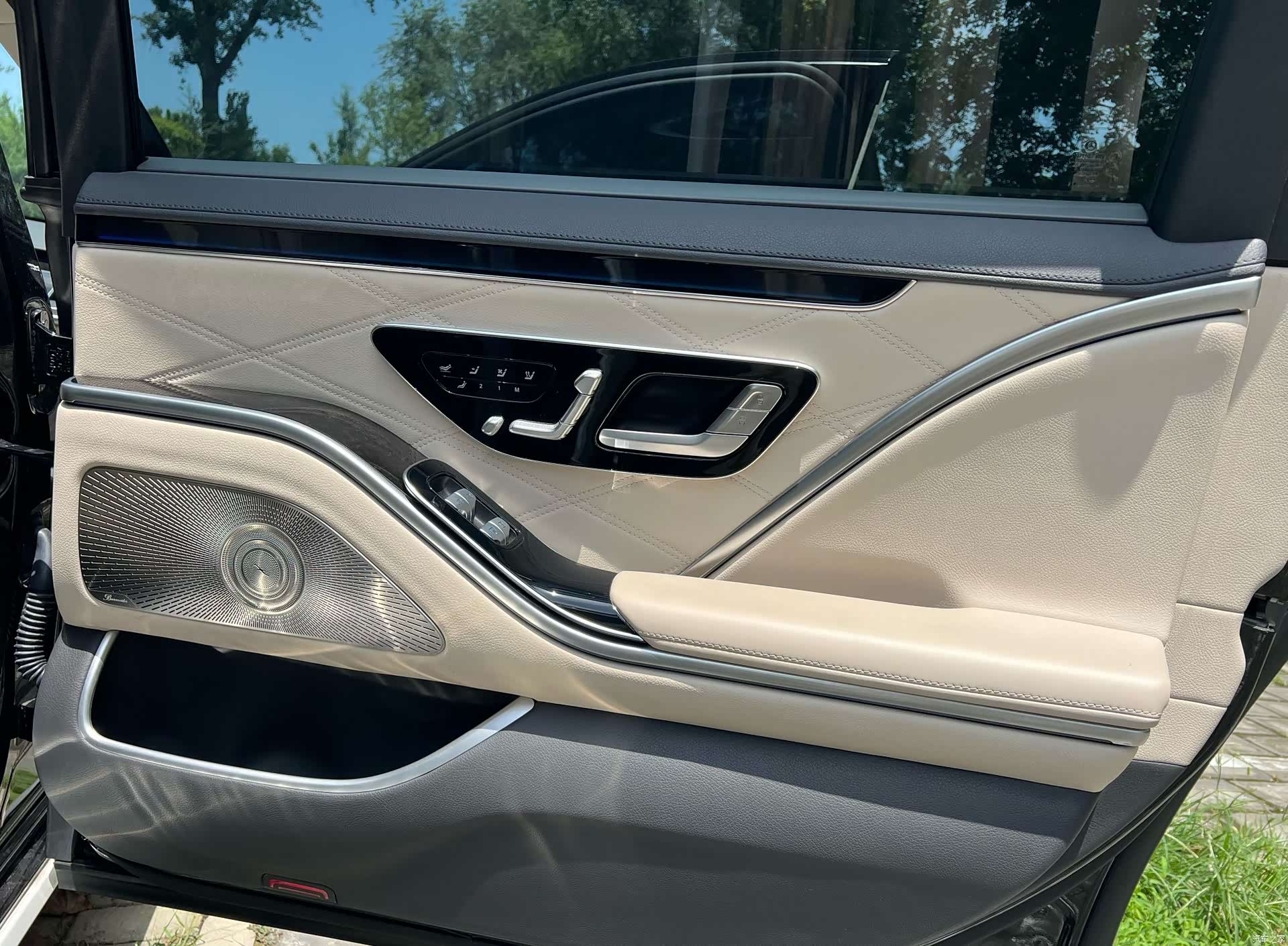 Maybach S-Class, 2022 10
