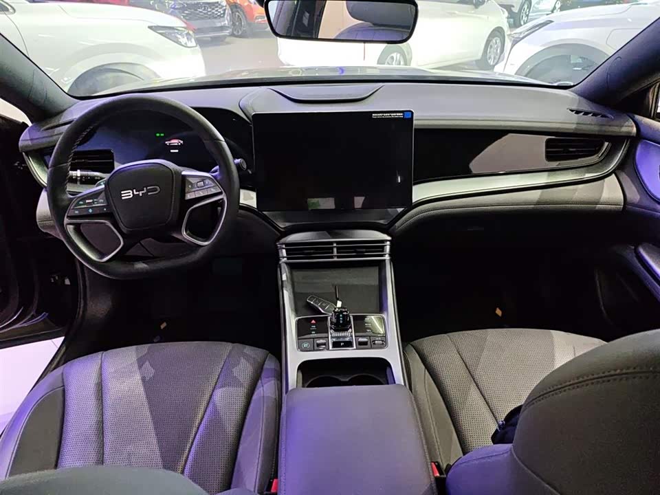 BYD Seal 07 DM-i