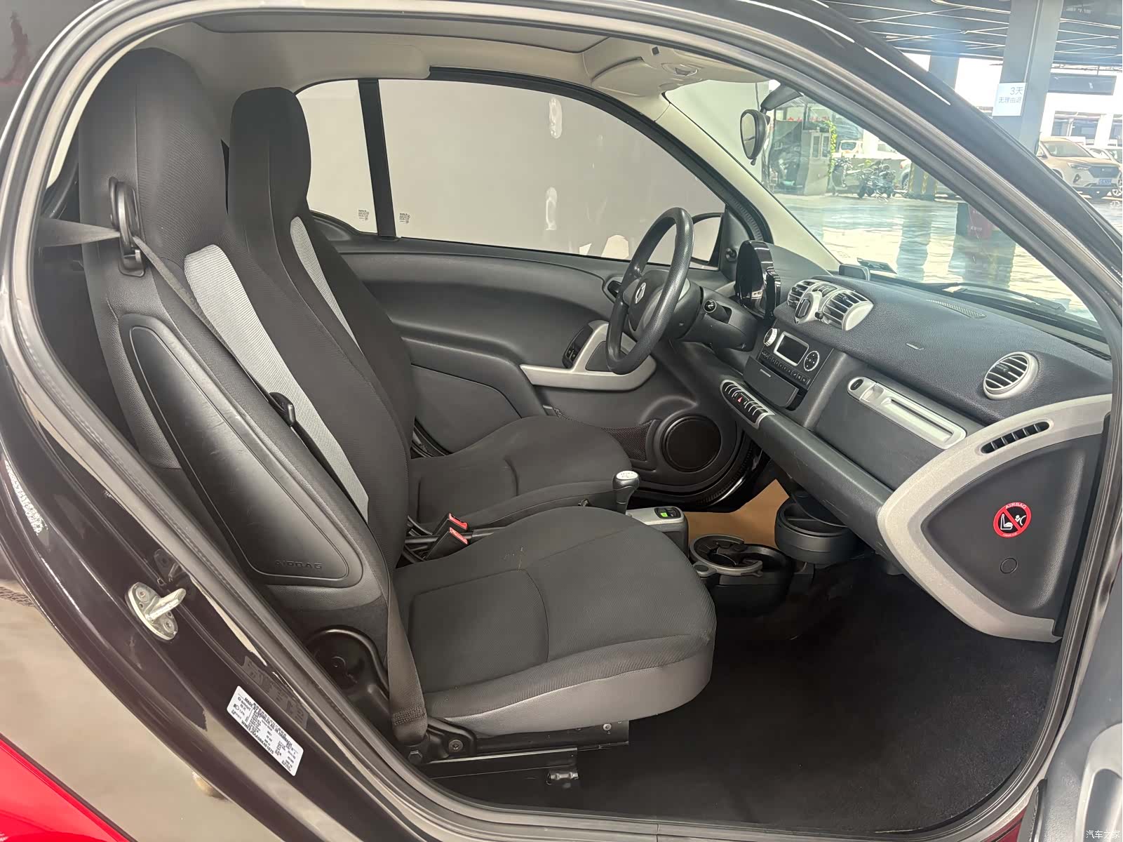 Smart Fortwo, 2011 8