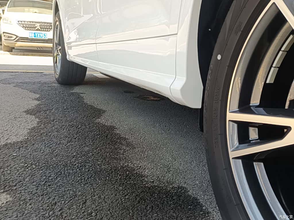 Audi Q5L, 2019 22