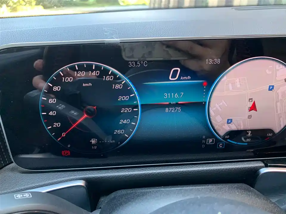 Mercedes-Benz GLB Mercedes-Benz GLB
