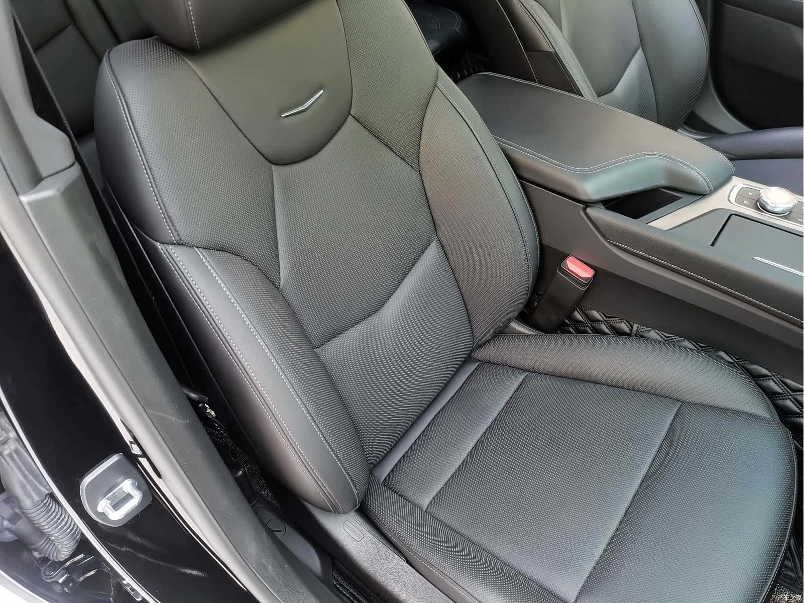 Cadillac CT5, 2021 10