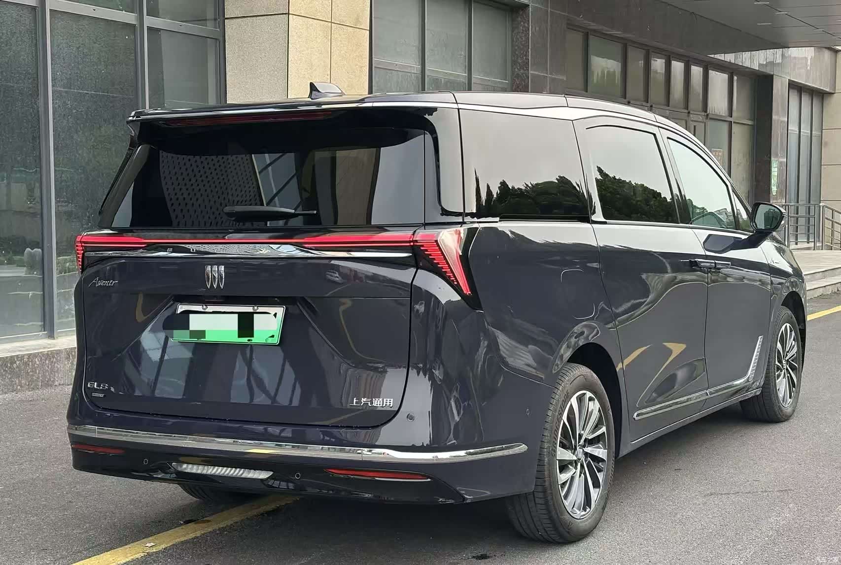 Buick GL8, 2025 все фото