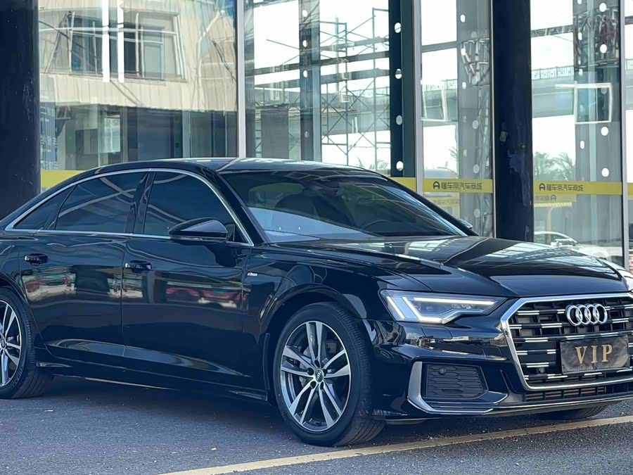 Audi A6L 2020, фото 2