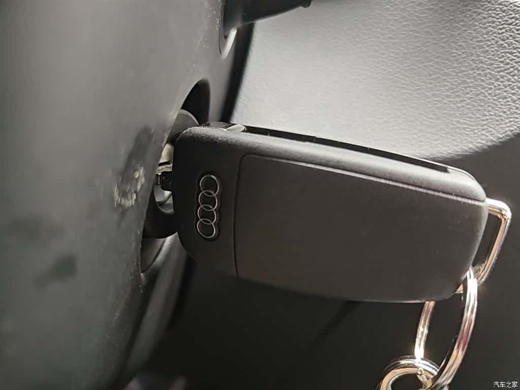 Audi Q3, 2017 9