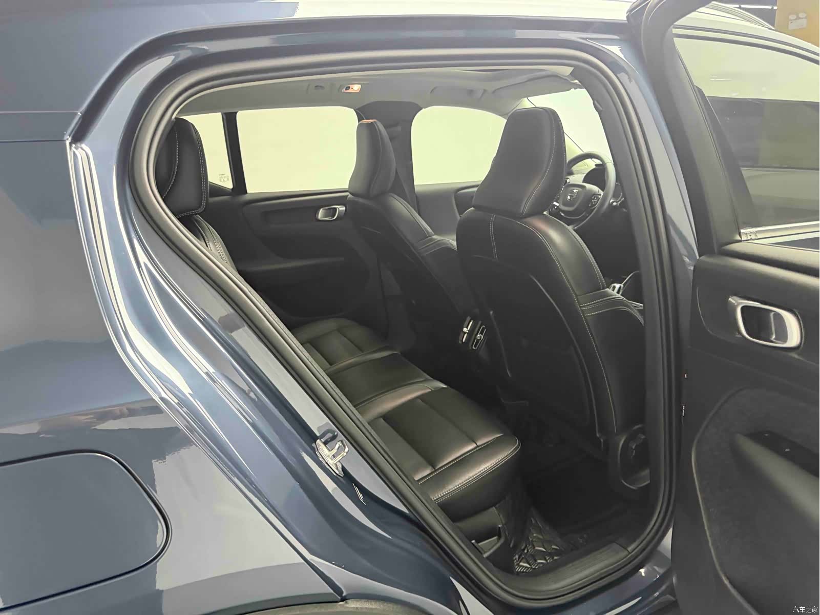 Volvo XC40, 2021 6