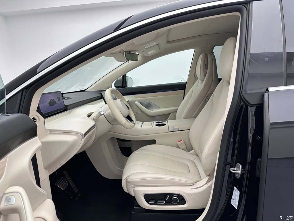 Luxeed R7, 2025 16