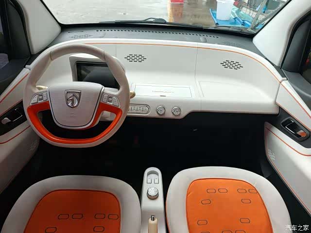Wuling E100, 2018 8