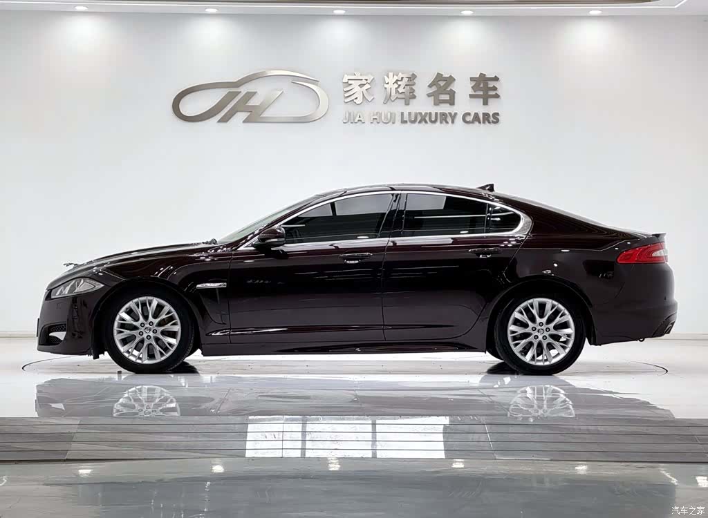 Jaguar XF, 2013 4