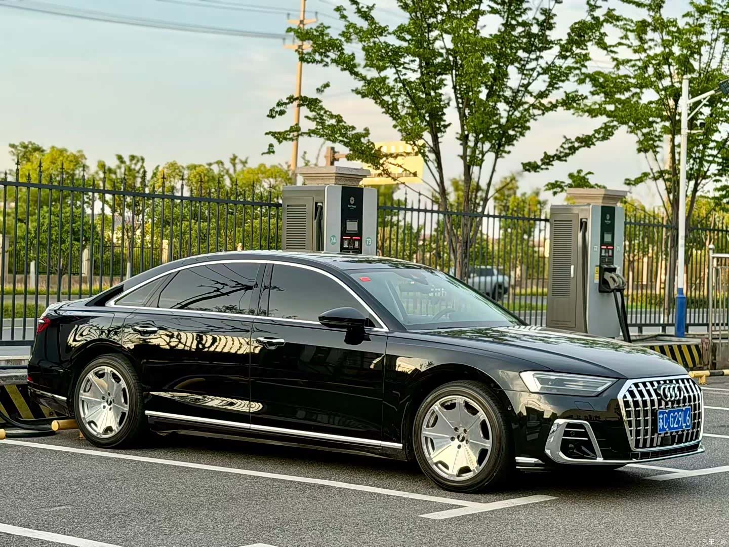 Audi A8L, 2020 3
