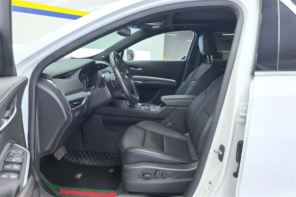 Cadillac XT4, 2021 9