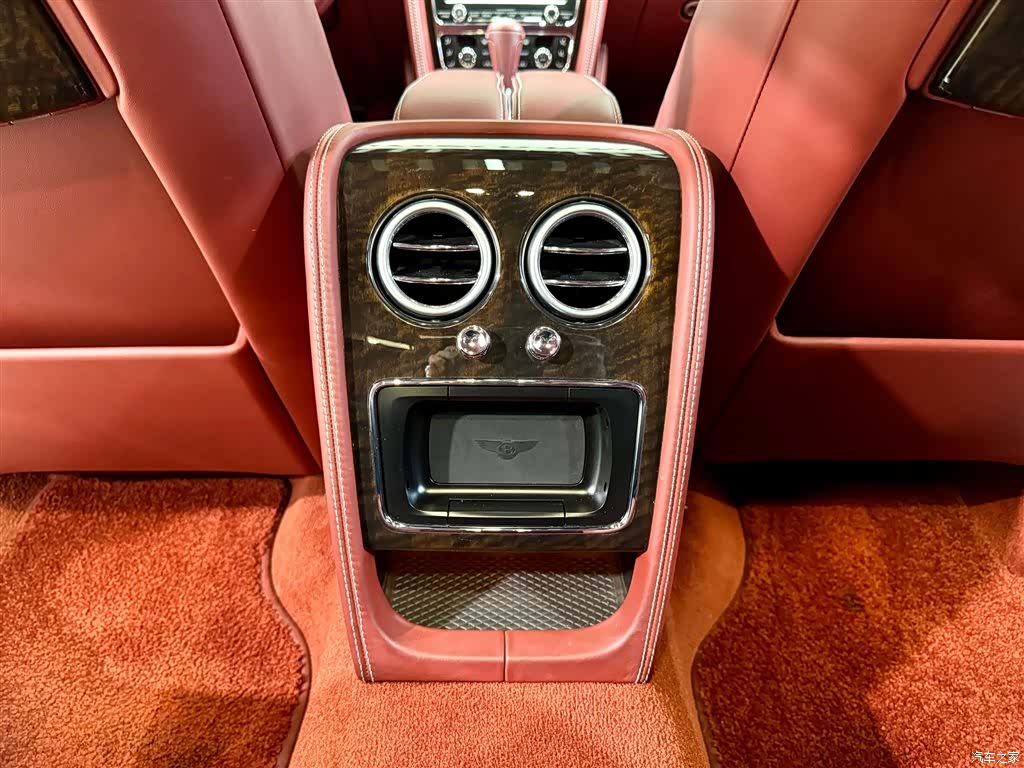 Bentley Flying Spur, 2018 22