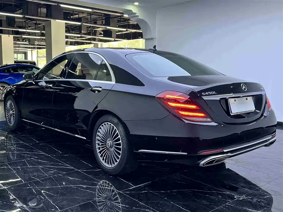Mercedes-Benz S-class Mercedes-Benz S-class