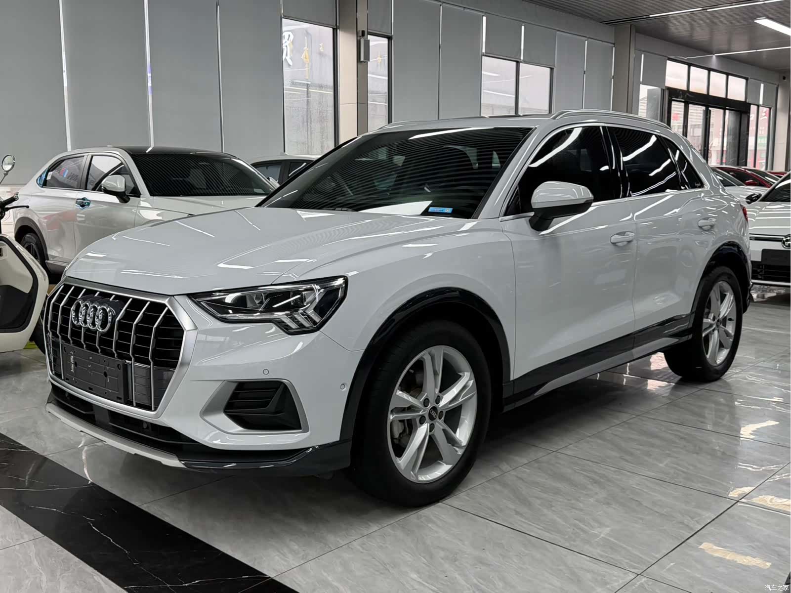 Audi Q3, 2022 1