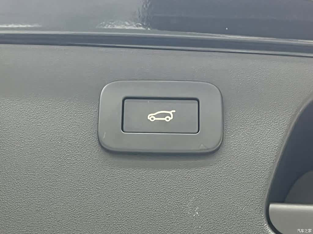 Land Rover E-PACE, 2024 12