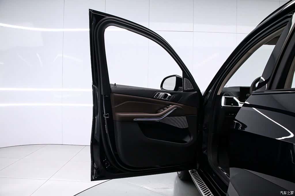 BMW X5, 2024 11