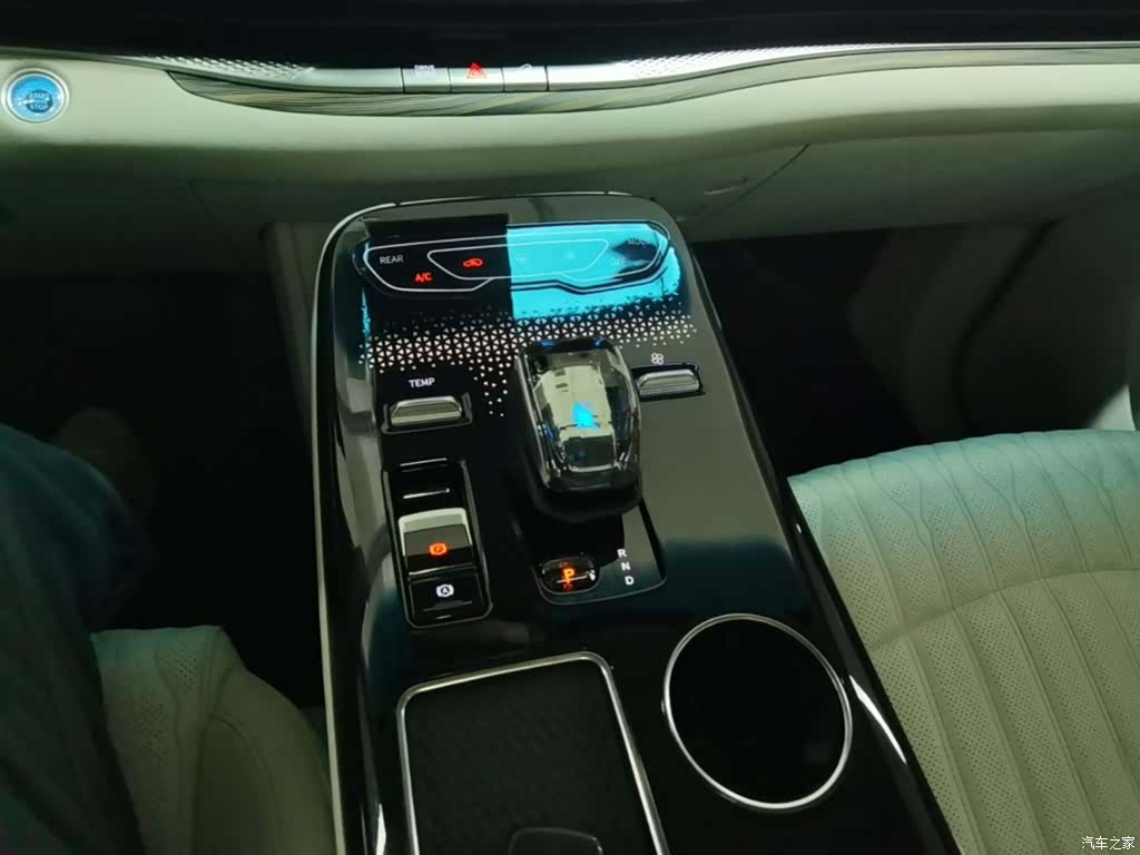 DongFeng V9, 2024 14