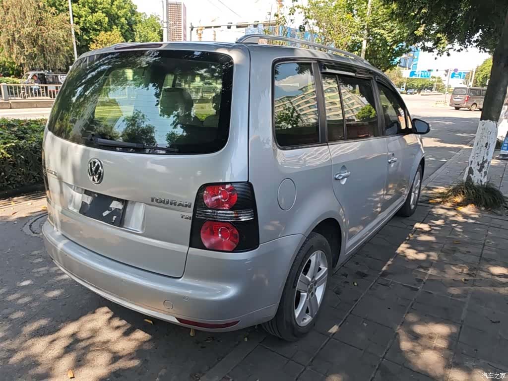 Volkswagen 5, 2014 7