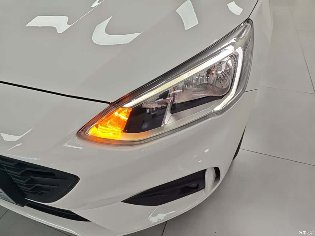 Ford Focus, 2020 24