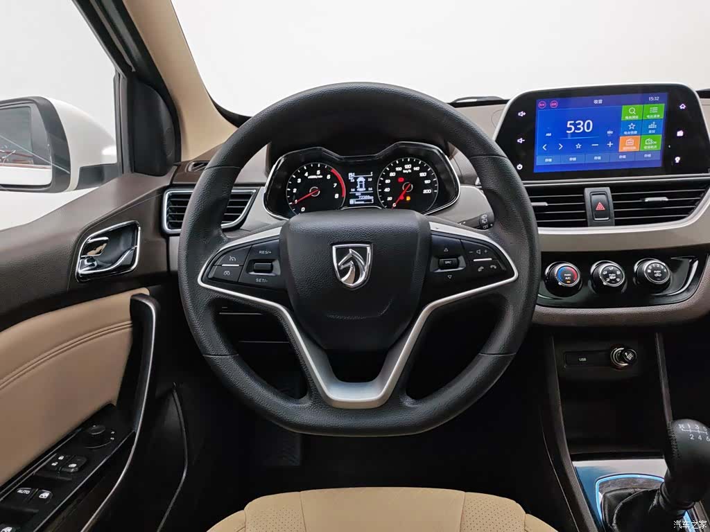 Wuling 310W, 2019 11