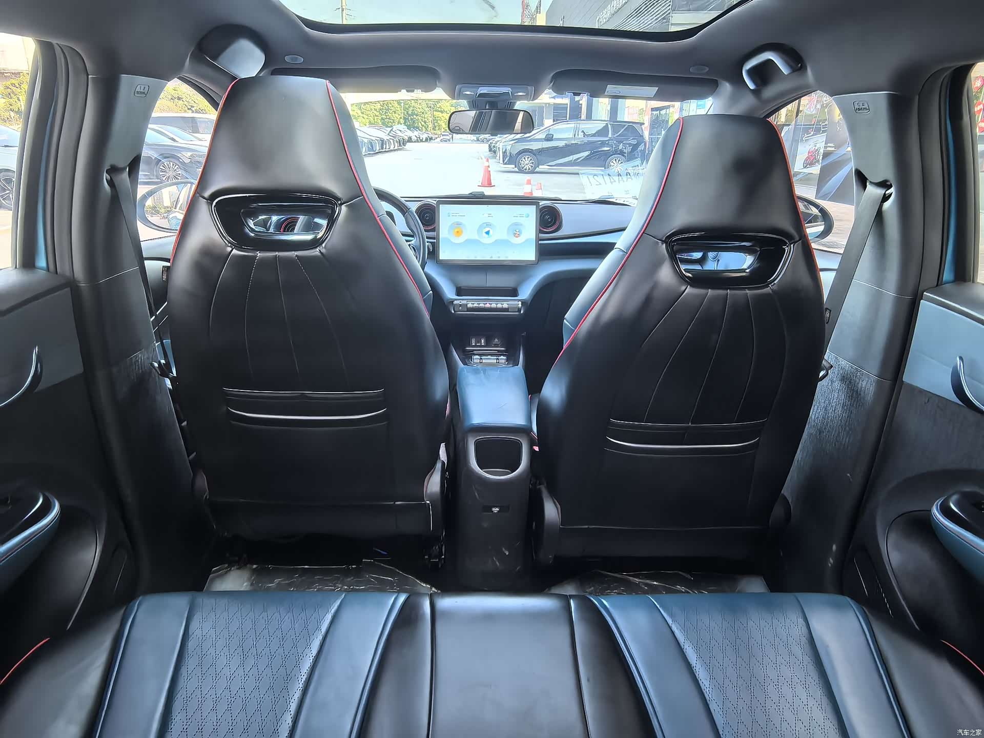 BYD Dolphin, 2022 11