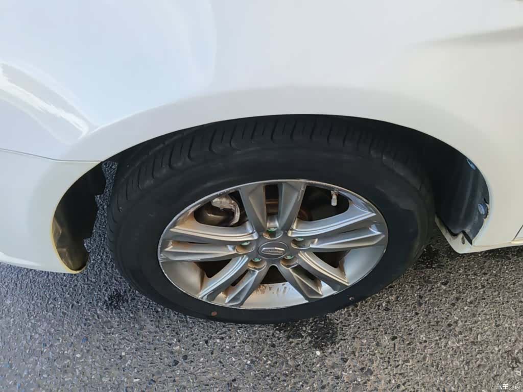 Geely Emgrand, 2017 23