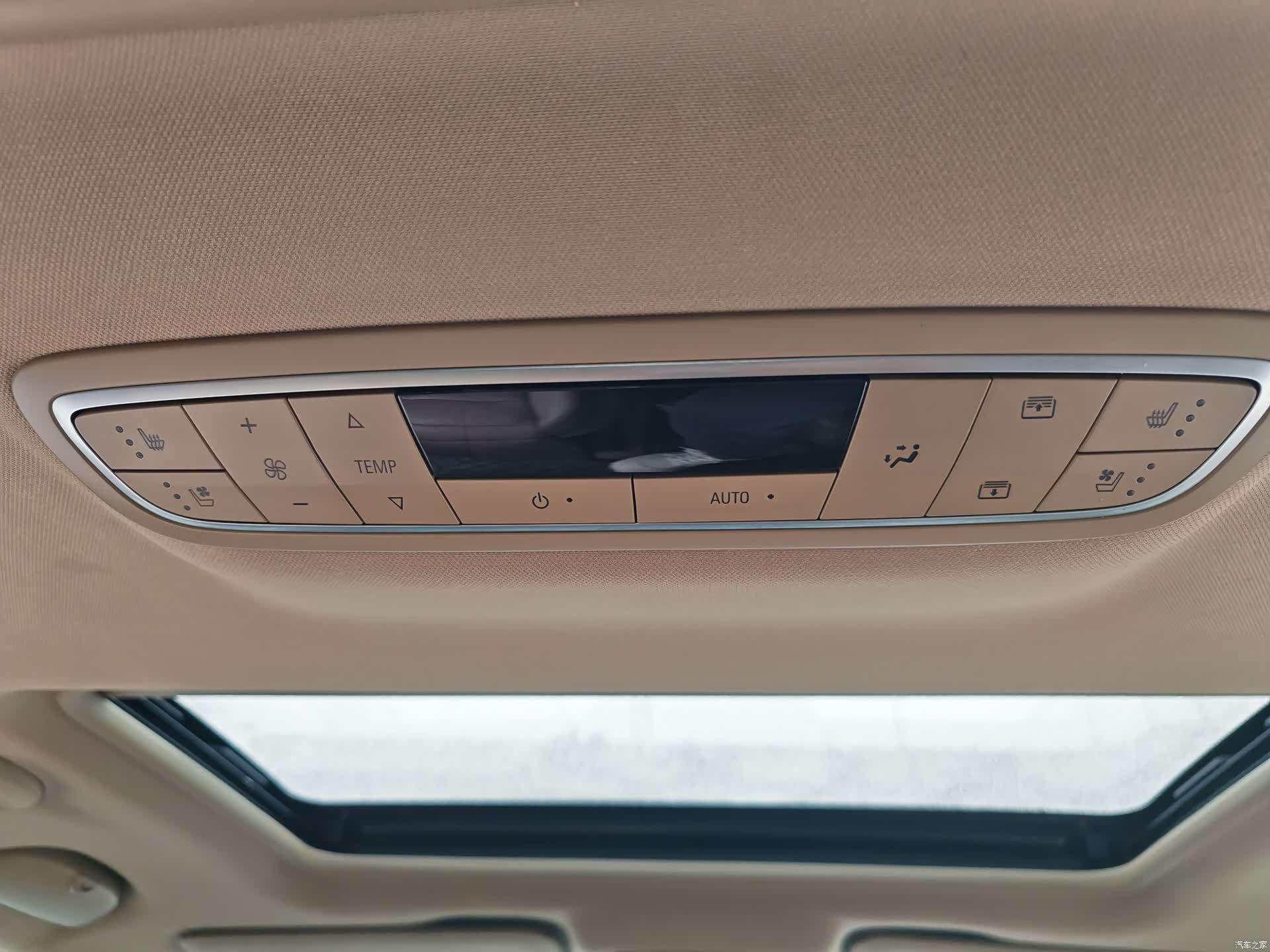 Buick GL8, 2018 10