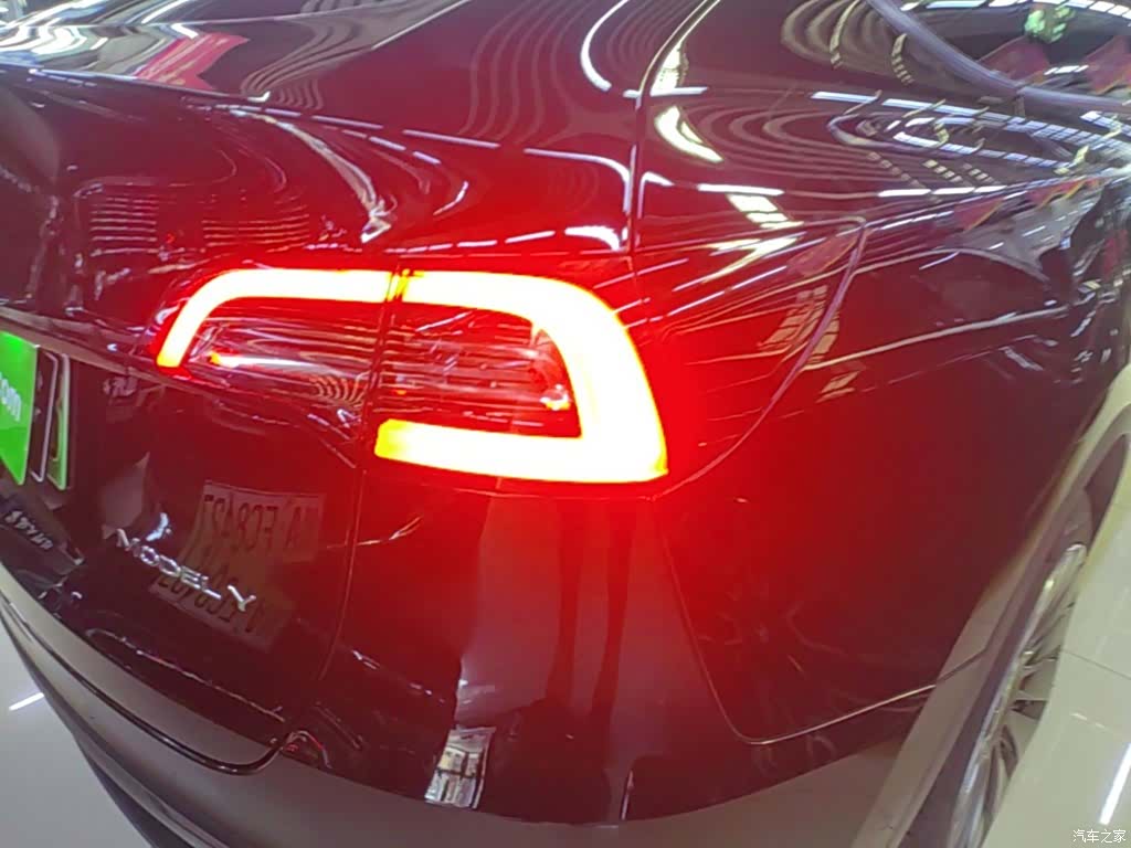 Tesla Model Y, 2023 8