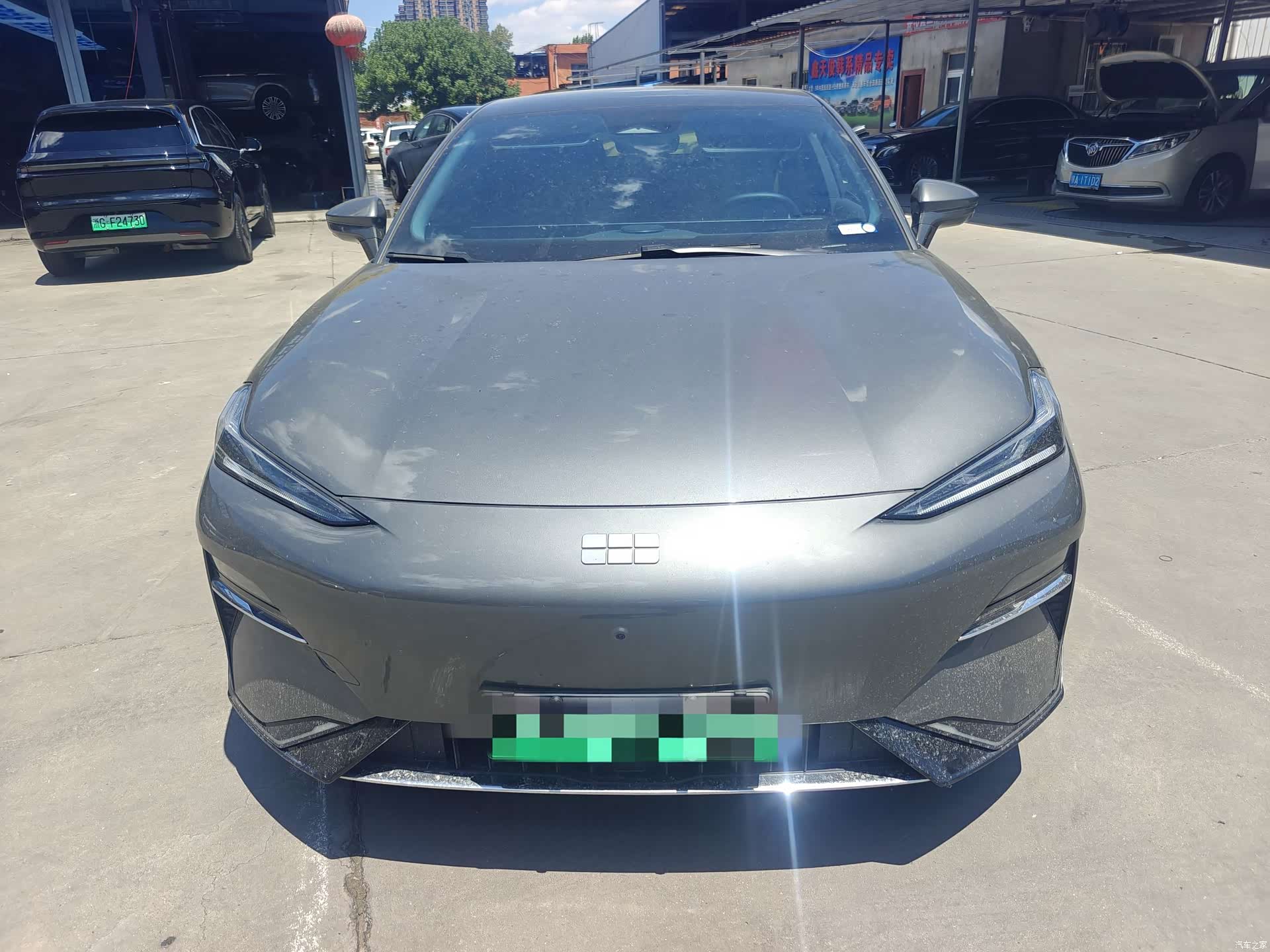 Geely E8, 2024 2