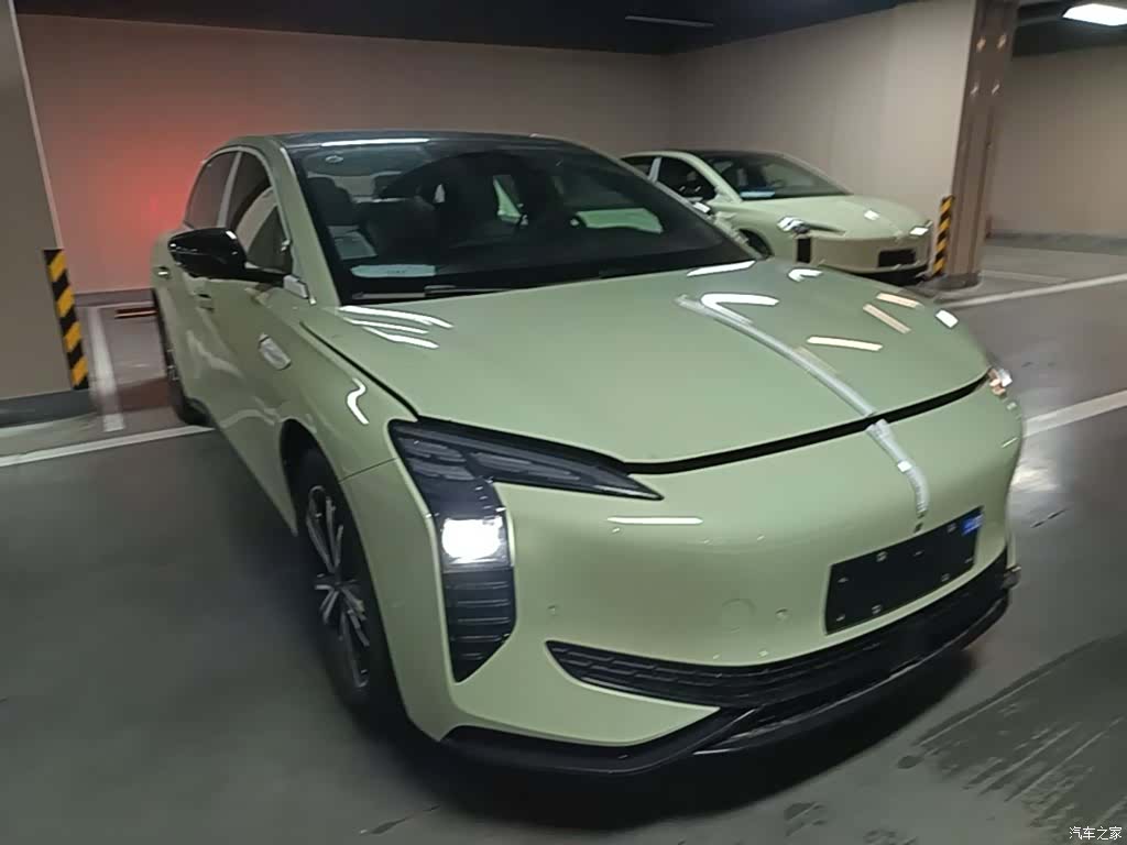 Hongqi H7, 2026 4